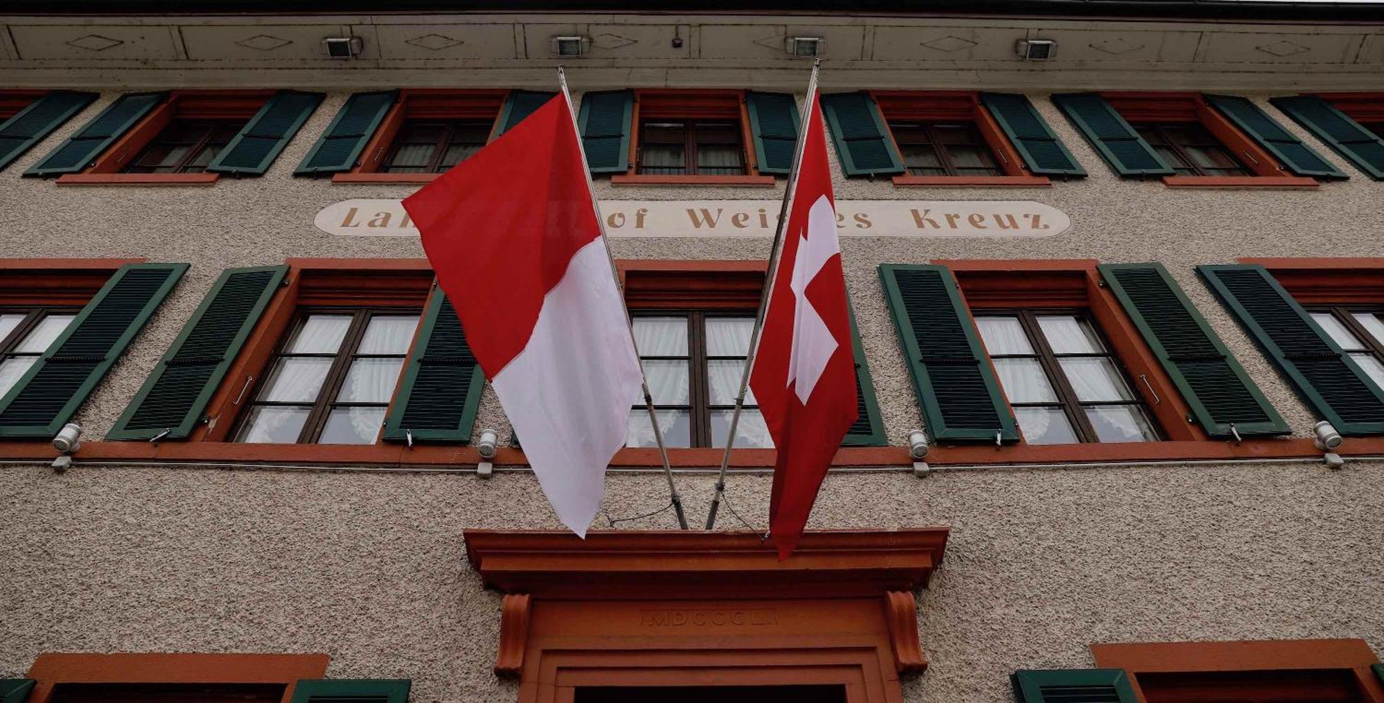 Hotel-Restaurant Weisses Kreuz Breitenbach Exterior photo